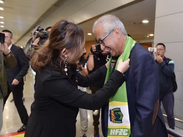 美女白浆视频